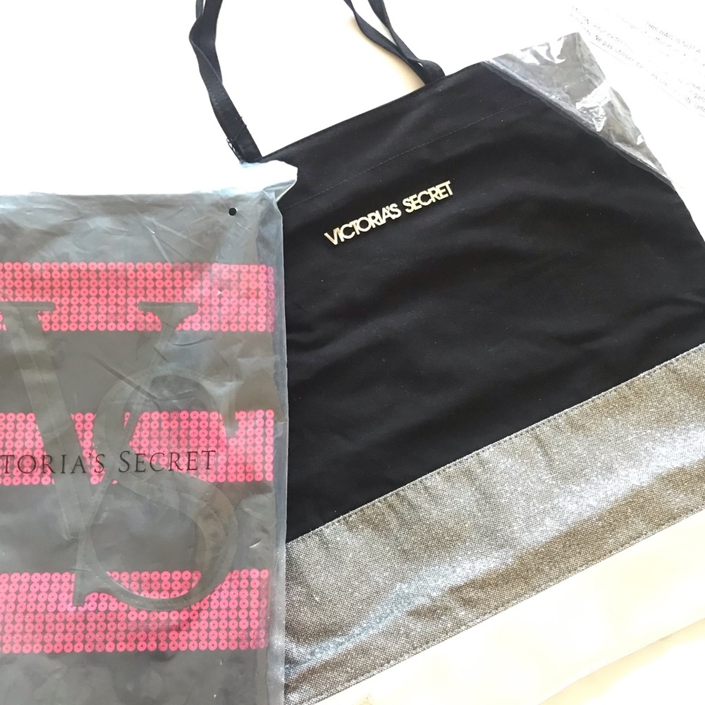 2 BNWT Victoria Secret Bags in packages - Picture 6 of 6